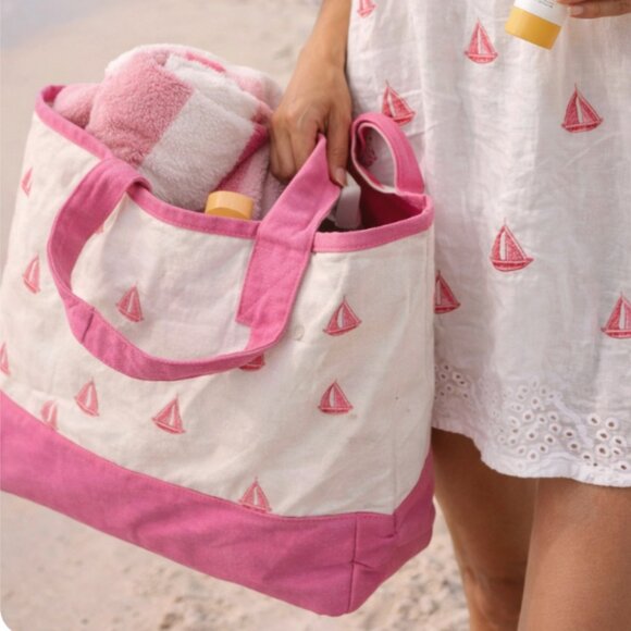 Unbranded Handbags - Pink Sailboat Canvas Preppy Beach Resort Cruise Vacation Tote Bag 15 x 11 x 3